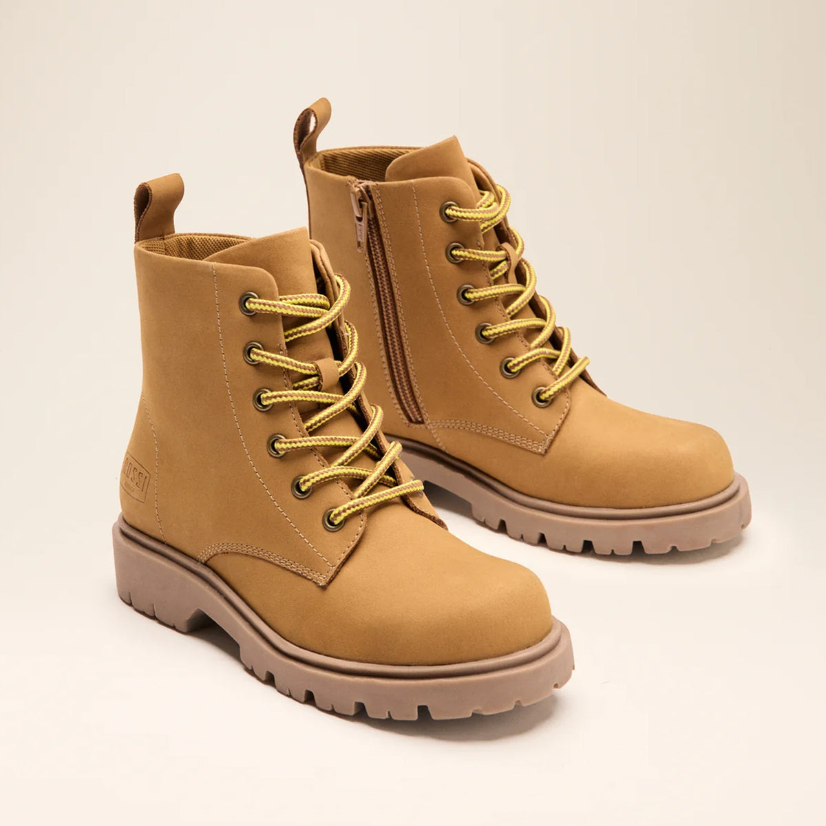 kids beelu zip work boot in wheat