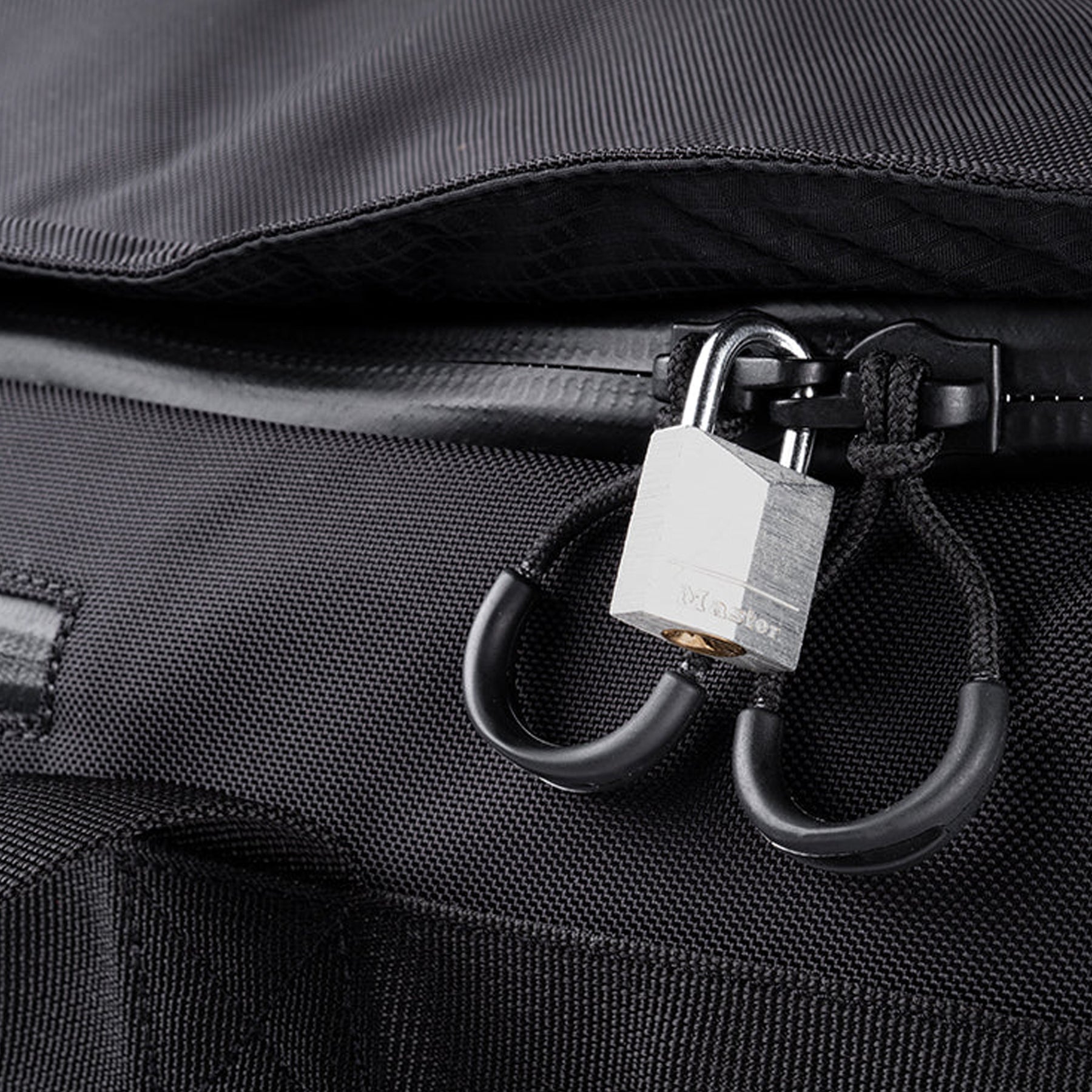 safestyle Worksite to Weekend Duffle Bag in black