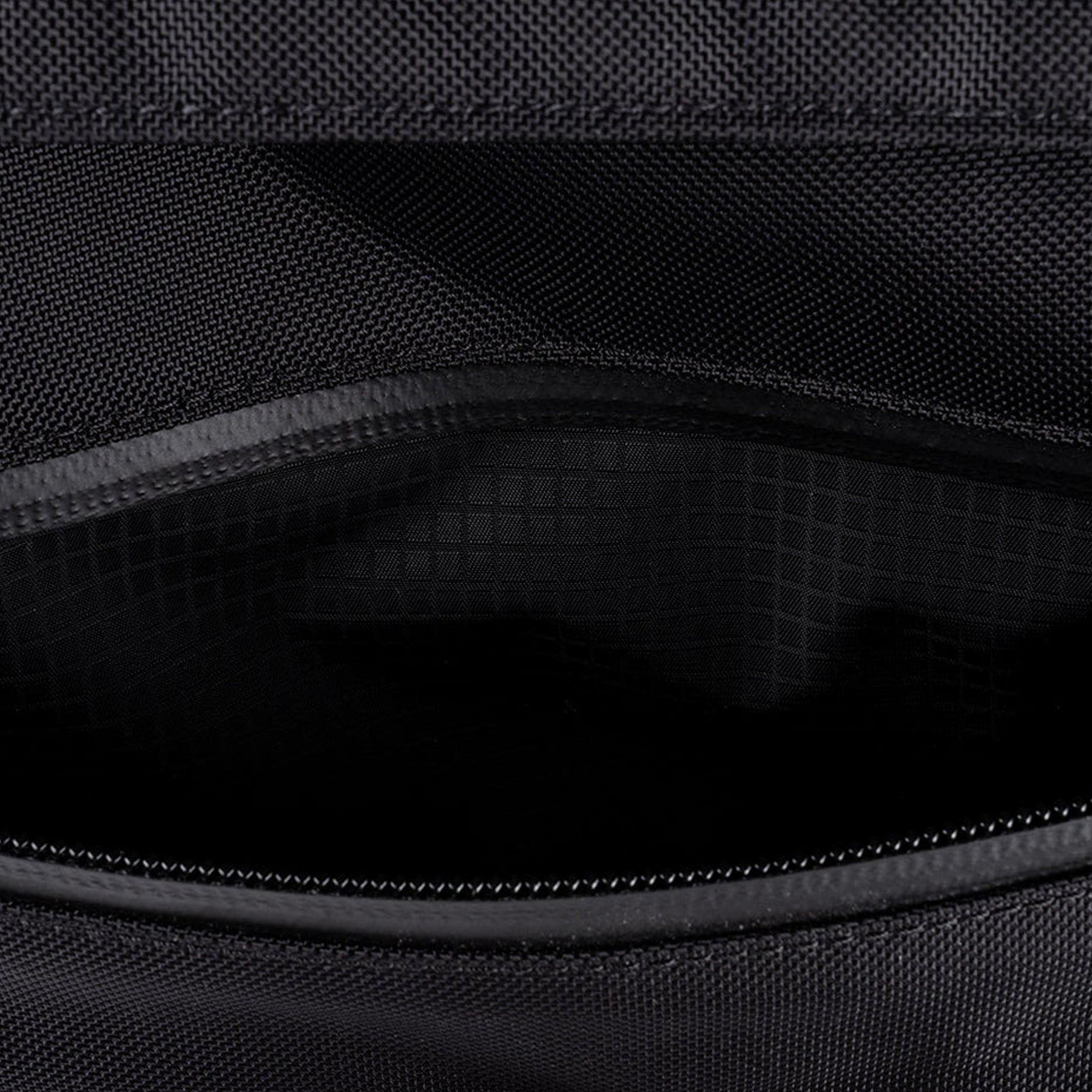 safestyle Worksite to Weekend Duffle Bag in black