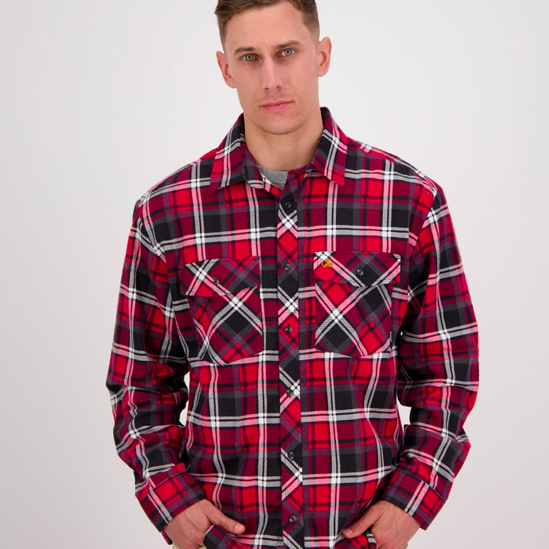 swanndri egmont full placket shirt in oxblood