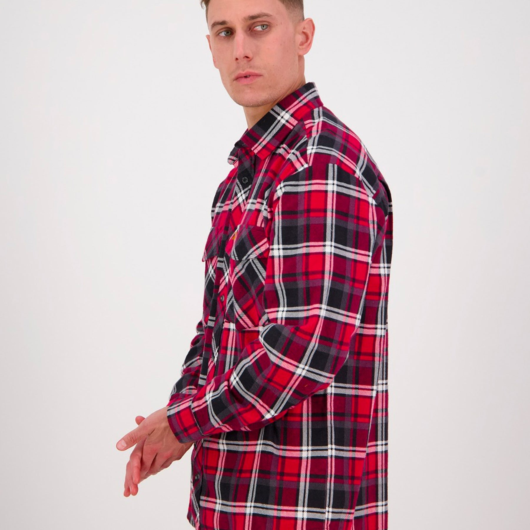 swanndri egmont full placket shirt in oxblood