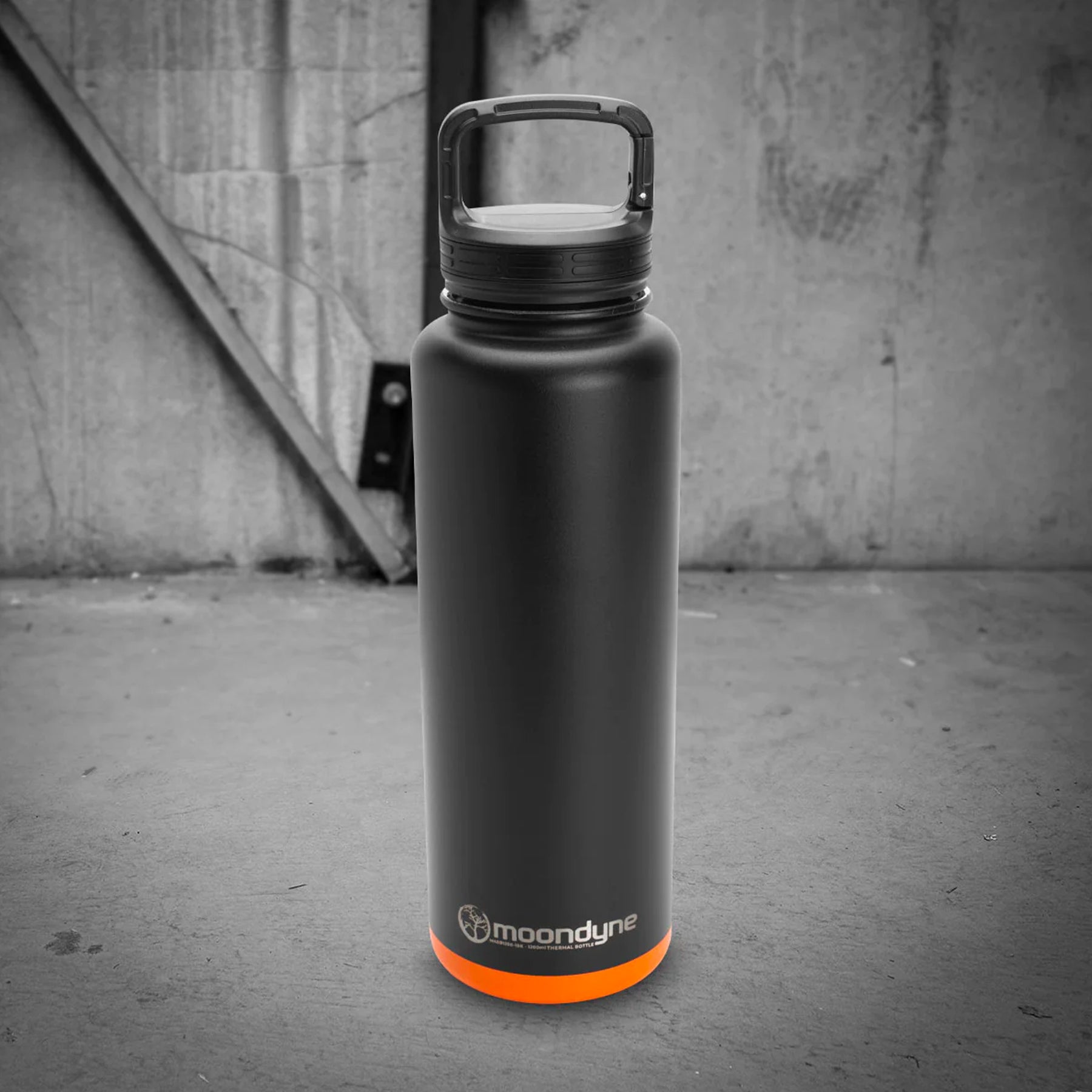 moondyne 1200ml insulated thermal bottle in black