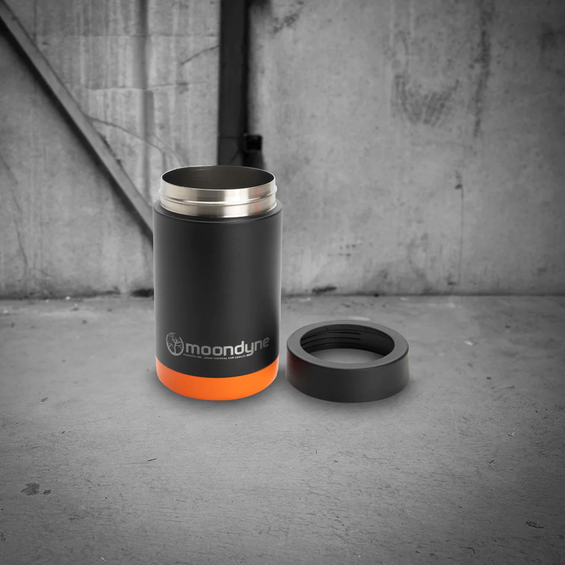 moondyne can cooler in black