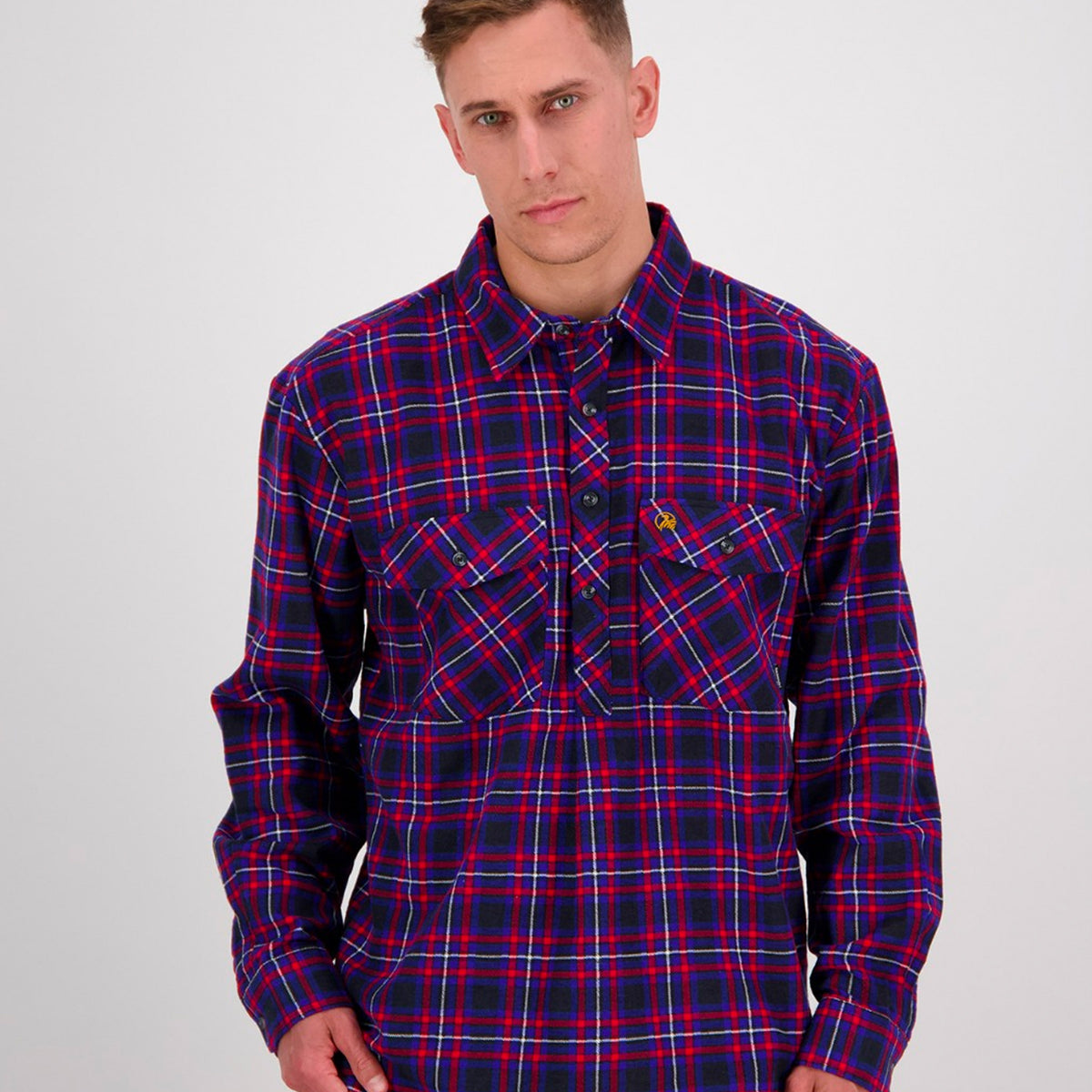 swanndri egmont half placket shirt in cherry