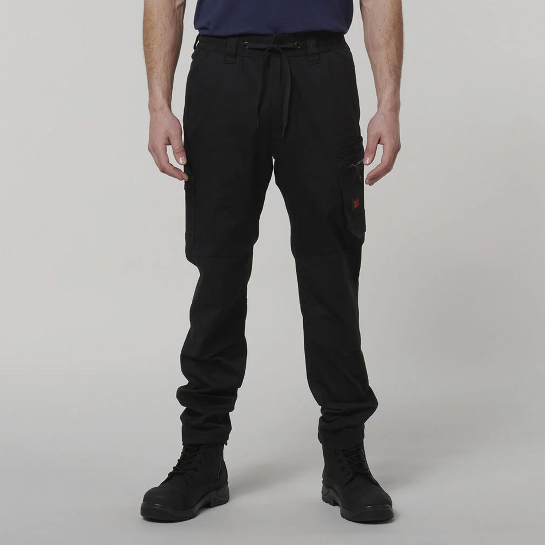 hard yakka toughmaxx pant in black
