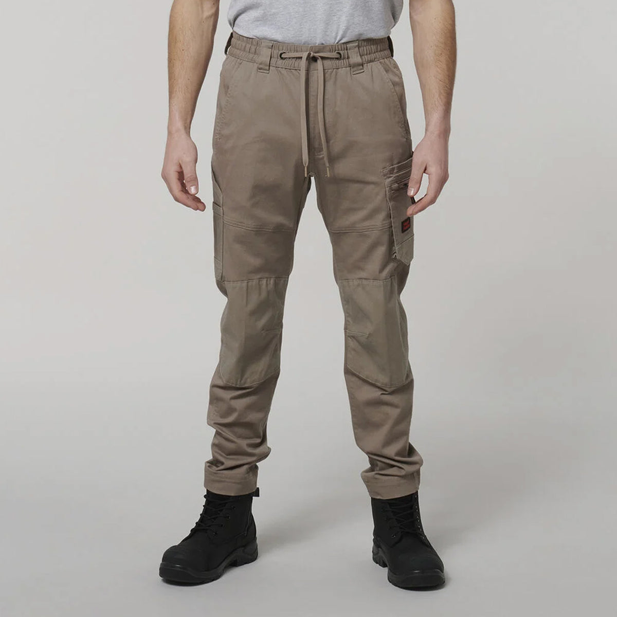 hard yakka toughmaxx pant in desert