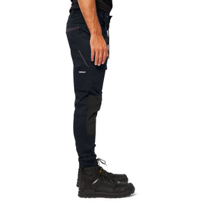 cat workwear cuffed dynamic pant in black