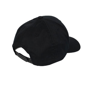 yupoong classic cap in black